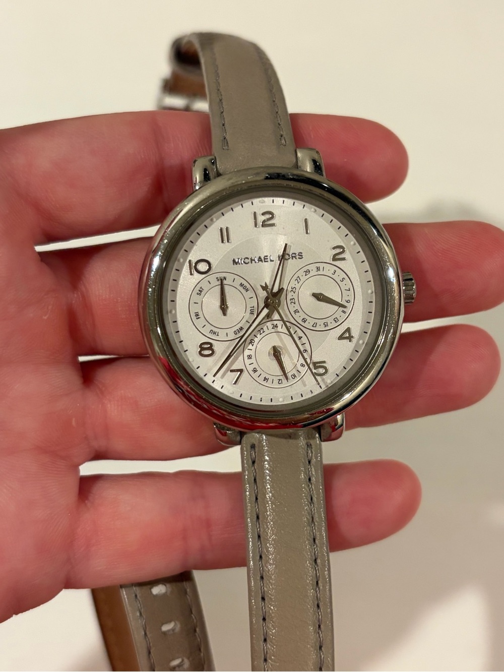 Michael Kors Kohen MK2403 Grey Leather Watch